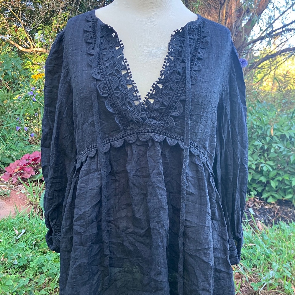 Max Studio Black Boho Lace Trim Peasant Top | Size Medium NWT